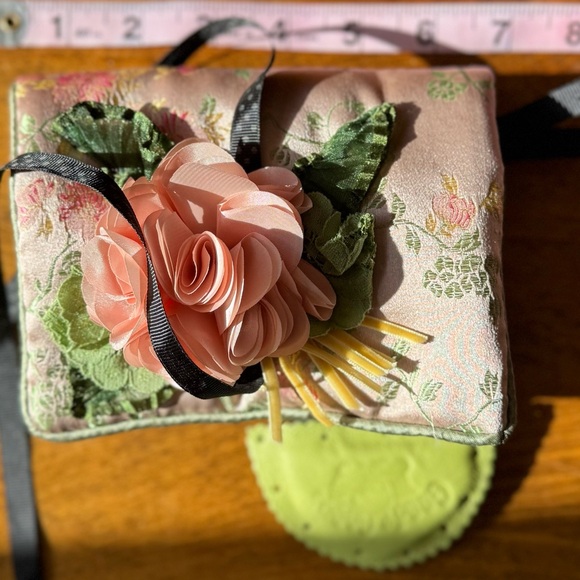 Goody Floral Embroidered Travel Jewelry Pouch with Pink Flower - Picture 6 of 8